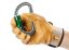 Asymetrická karabína Petzl Am´D - Typ: triact lock, Farba: čierna