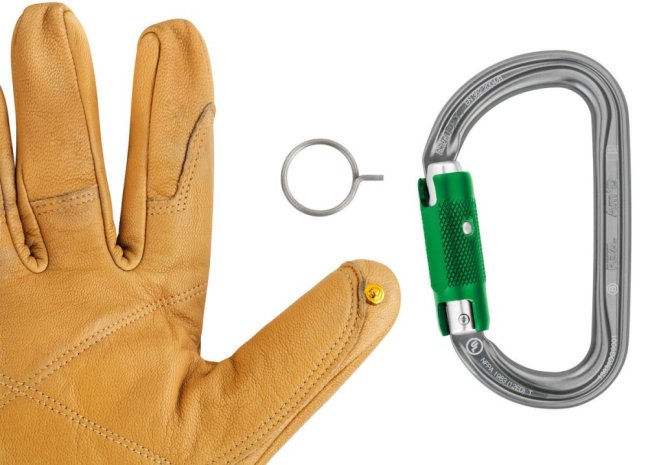Asymetrická karabína Petzl Am´D - Typ: triact lock, Farba: čierna