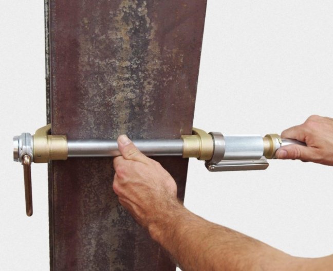 Kotvenie pre oceľové nosníky ClimbTech Vertical / Fixed Beam Clamp