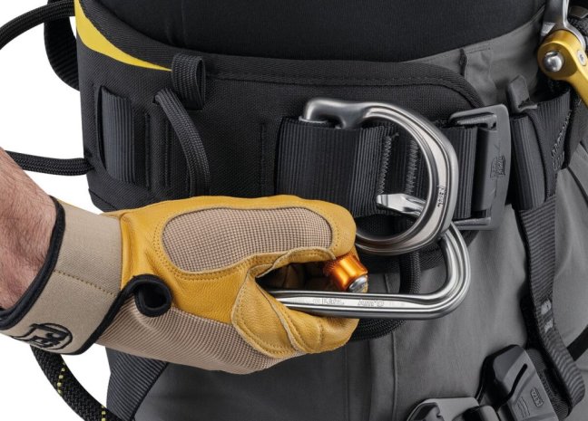 Bezpečnostný postroj Petzl Astro - Verzia: medzinárodná verzia - čierna farba, Veľkosť: 2