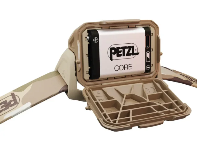 Vodotesná nabíjateľná čelovka Petzl Aria 1R RGB