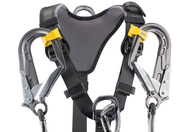 Bezpečnostný postroj Petzl Avao - staršia verzia