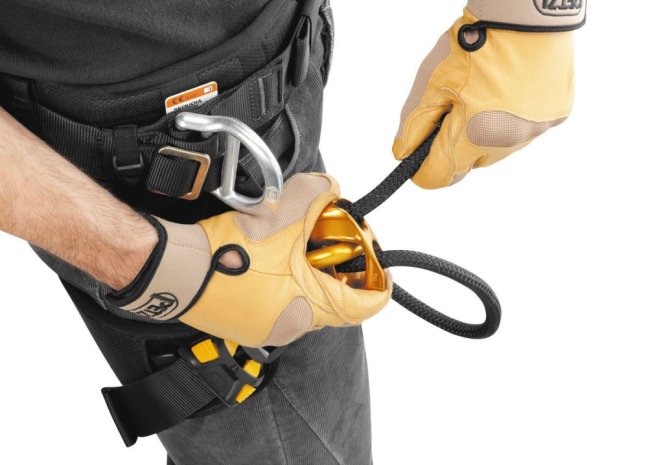 Nastavitelný mostík pre postroje Petzl Sequoia