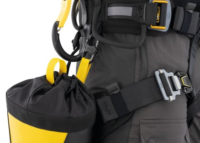Pomocná karabína Petzl Mino - Typ: karabínka s priečkami