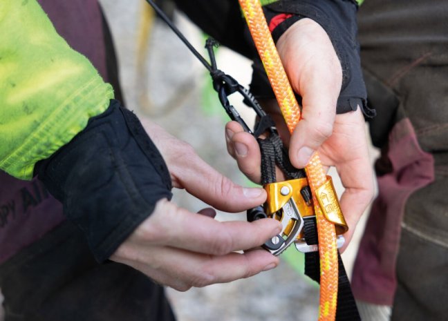 Výstupový set s kolenným blokantom Petzl Knee Ascent Kit
