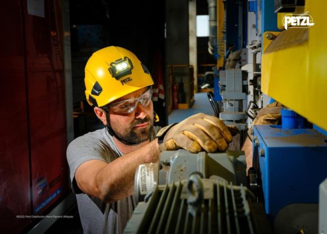 Nabíjateľná pracovná čelovka pre údržbárov Petzl Aria 1R