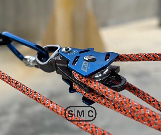 Dvojitá kladka s obratlíkom SMC Apex Double Swivel