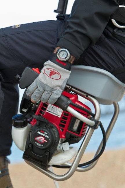 Motorový navijak Harken Powerseat - Pohon: benzínová verzia