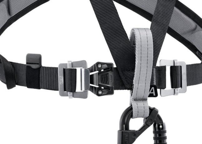 Pohodlný hrudný postroj Petzl Chest'Air pre záchranu